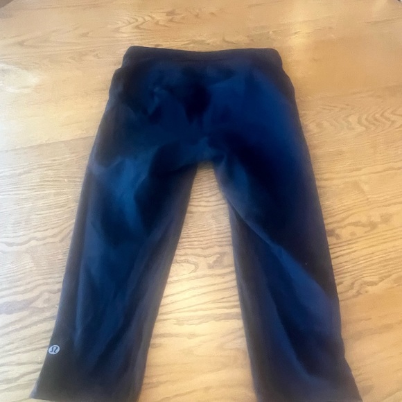 Lululemon Smooth Stride Mesh Crops size 6 Black - Picture 9 of 12